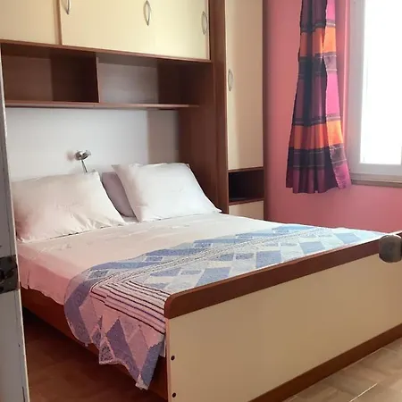 Ruzina Drvenik (Split-Dalmatia)
